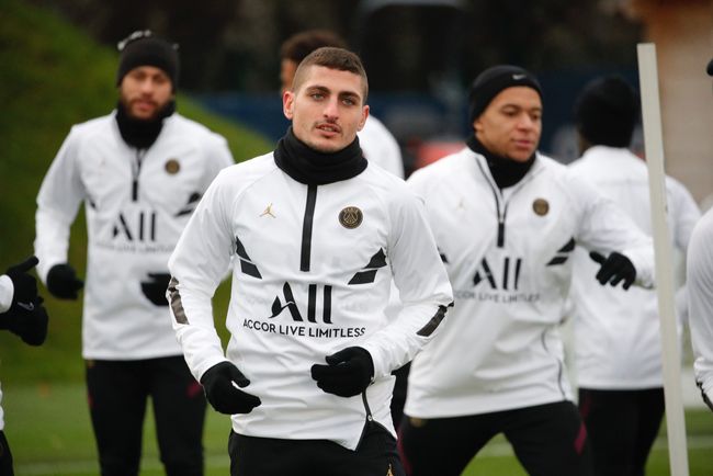 包含马德里竞技内部会议纪要流出——冲刺阶段篮板制胜,CBA常规赛使命明确,更衣室氛围转暖的词条 包含马德里竞技内部会议纪要流出——冲刺阶段篮板制胜,CBA常规赛使命明确,更衣室氛围转暖的词条