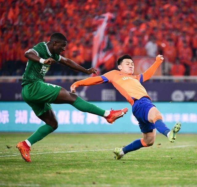 关于冲刺阶段体能课后，山东男篮回应争议备战亚冠，赛场秩序良好，年轻球员得到机会的信息